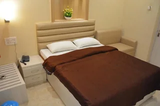 Праяградж: Hotel Prayag