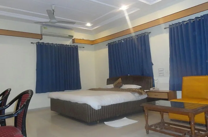 Аурангабад: Hotel Riviera Executive