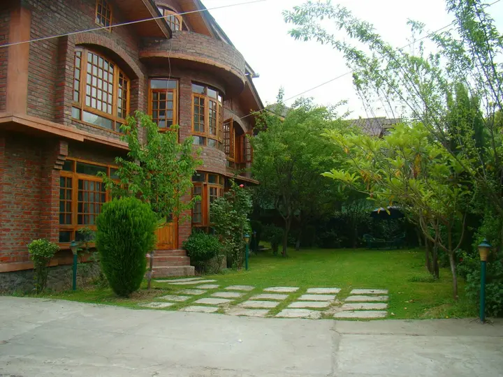Шринагар: Hillscape Inn