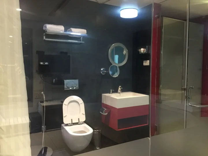 Калангут: Fahrenheit Hotel