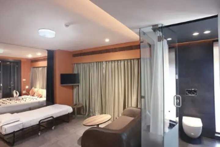 Калангут: Fahrenheit Hotel