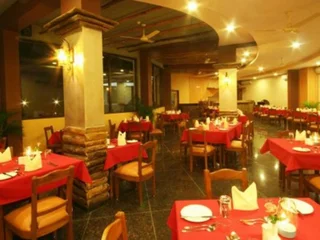 Бага: Nazri Resort