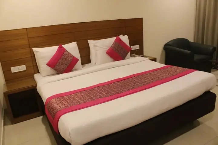 carousel image 4