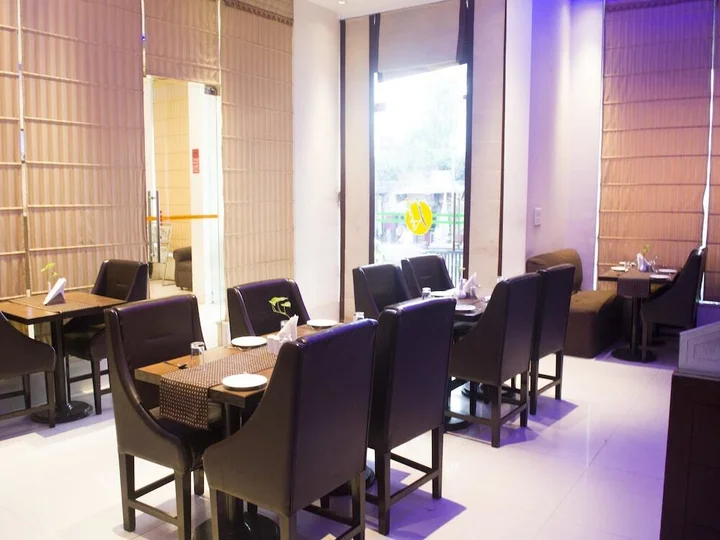 Варанаси: OYO 492 Hotel Janhvi International
