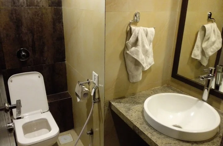 Хинджевади: Hotel Lxia