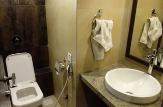 Хинджевади: Hotel Lxia