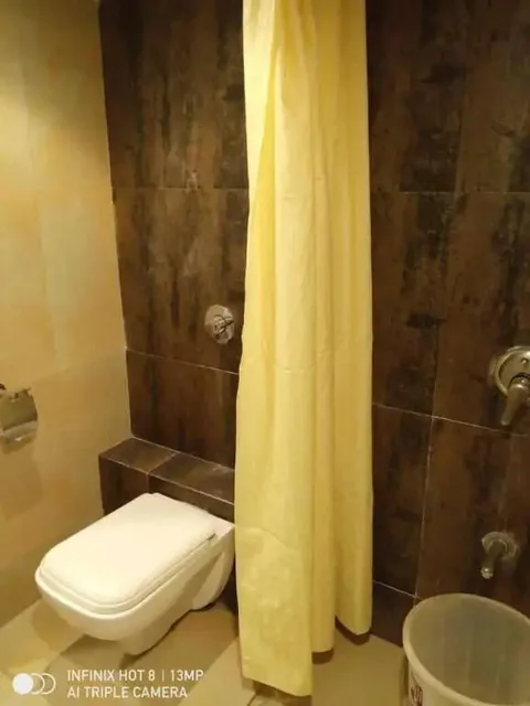 Хинджевади: Hotel Lxia