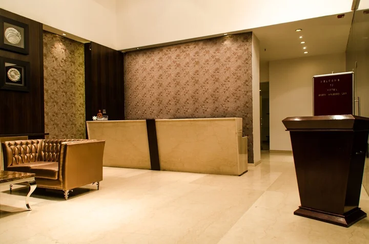 Хинджевади: Hotel Lxia