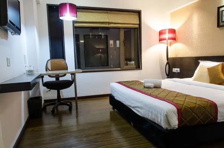 Хинджевади: Hotel Lxia