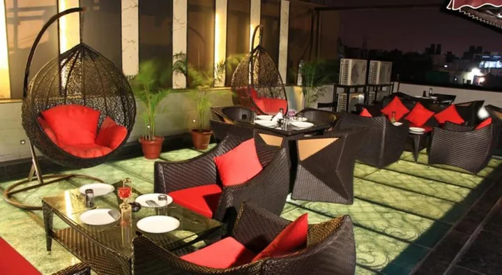 Нью-Дели: Hotel Gold Souk