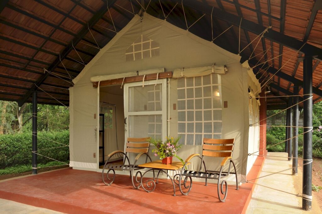 Chikkajala: Embassy International Riding School