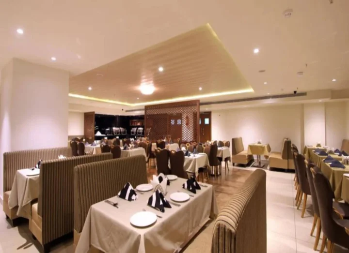 Шамшабад: Hotel Hyderabad Grand