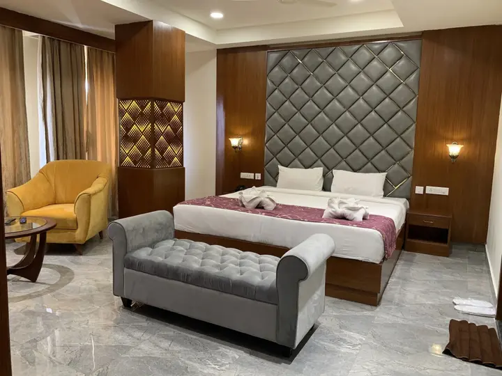Шамшабад: Hotel Hyderabad Grand