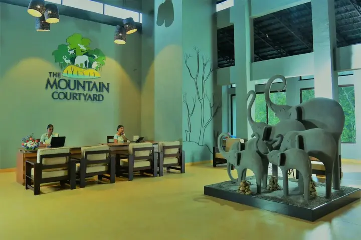 Куттикканам: The Mountain Courtyard Thekady