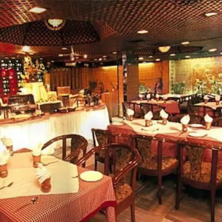 Секундерабад: Hotel Baseraa