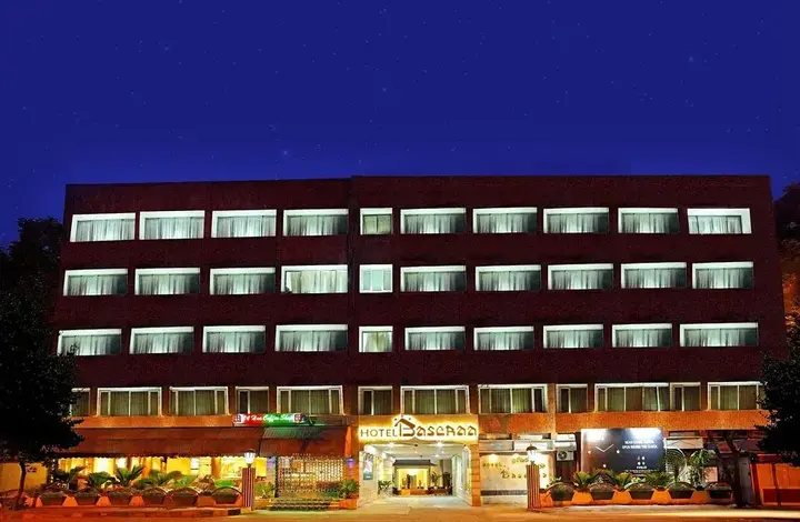 Секундерабад: Hotel Baseraa
