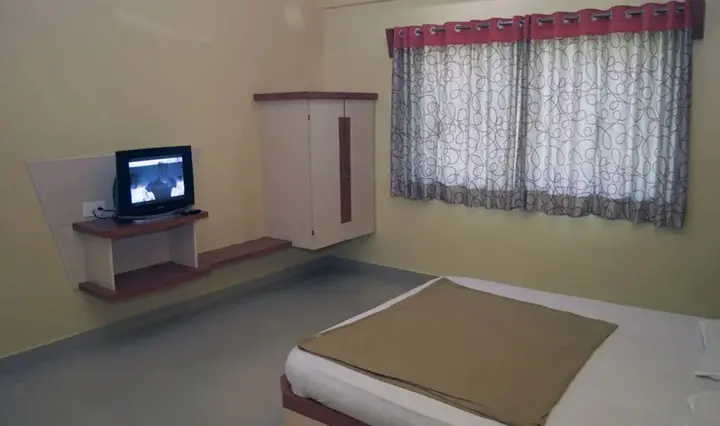 Ширди: Hotel Ashoka Executive