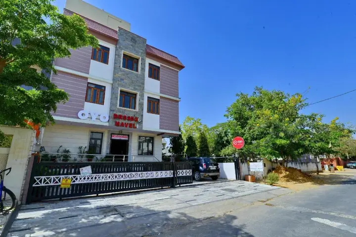 Джайпур: OYO 352 Hotel DRS 8586 Haveli