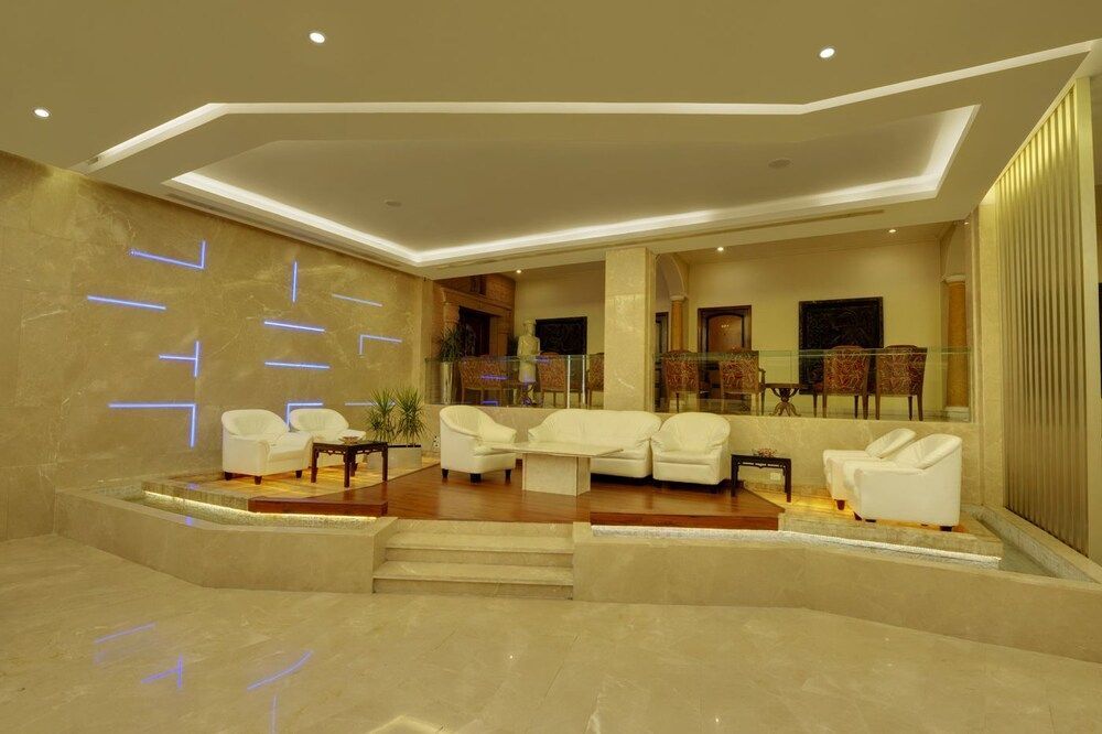 Райпур: Hotel Babylon International
