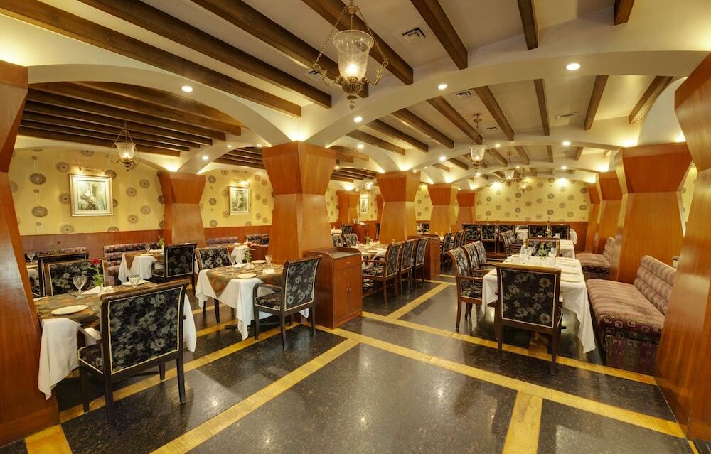 Райпур: Hotel Babylon International