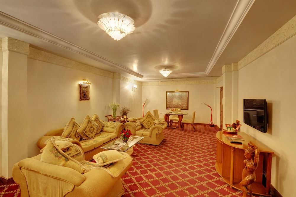 Райпур: Hotel Babylon International