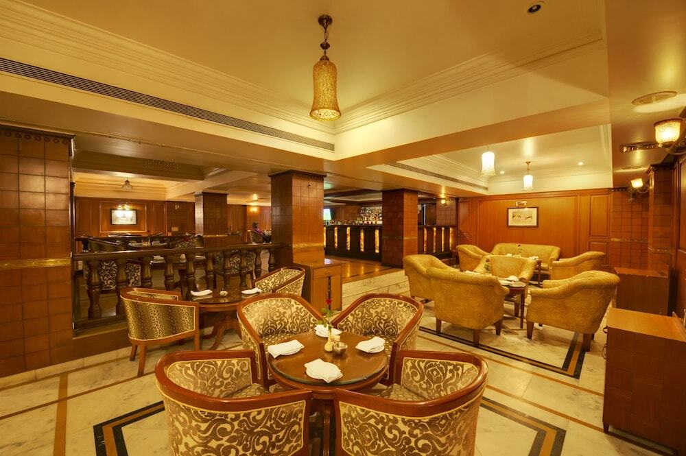 Райпур: Hotel Babylon International