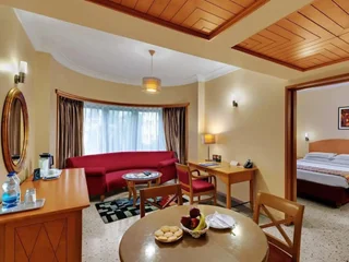 Пуна: The Oakwood Hotel