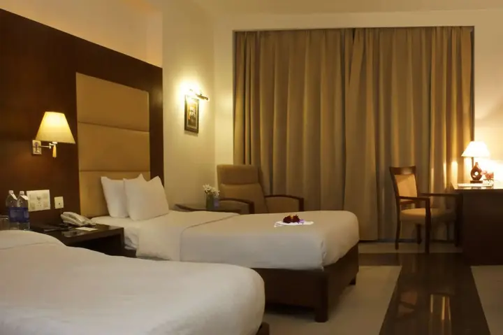 Бадди: Legend Sarovar Portico Baddi