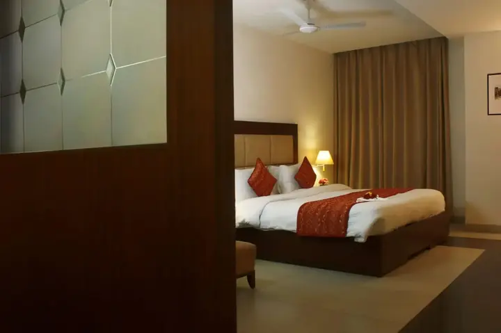 Бадди: Legend Sarovar Portico Baddi