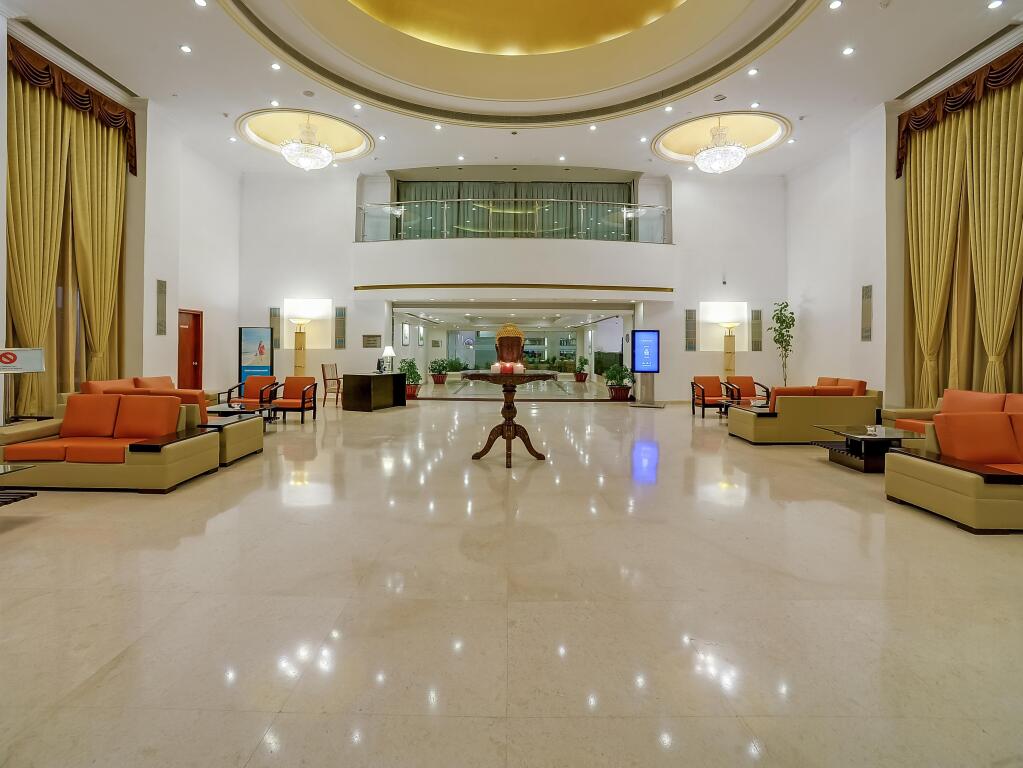 Силигури: Royal Sarovar Portico Siliguri