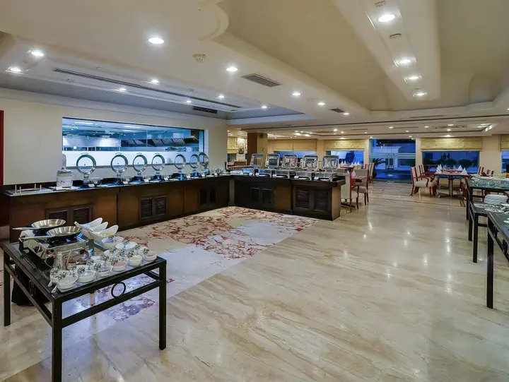 Силигури: Royal Sarovar Portico Siliguri