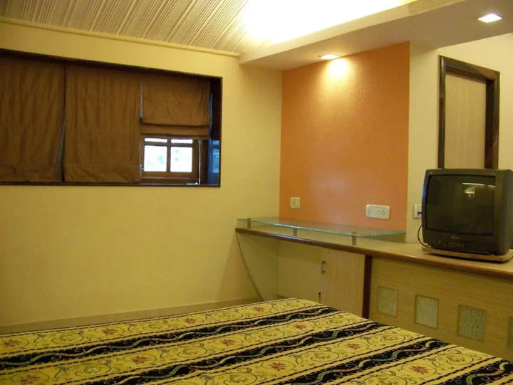 Мумбаи: Hotel Beach Garden