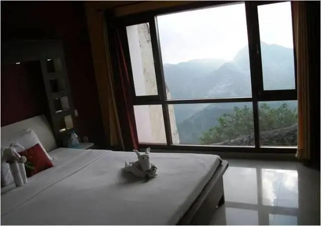 Массури: Mussoorie - Pine Hill; A Sterling Holidays Resort