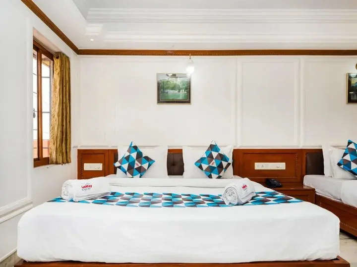 Сурат: Hotel Galaxy