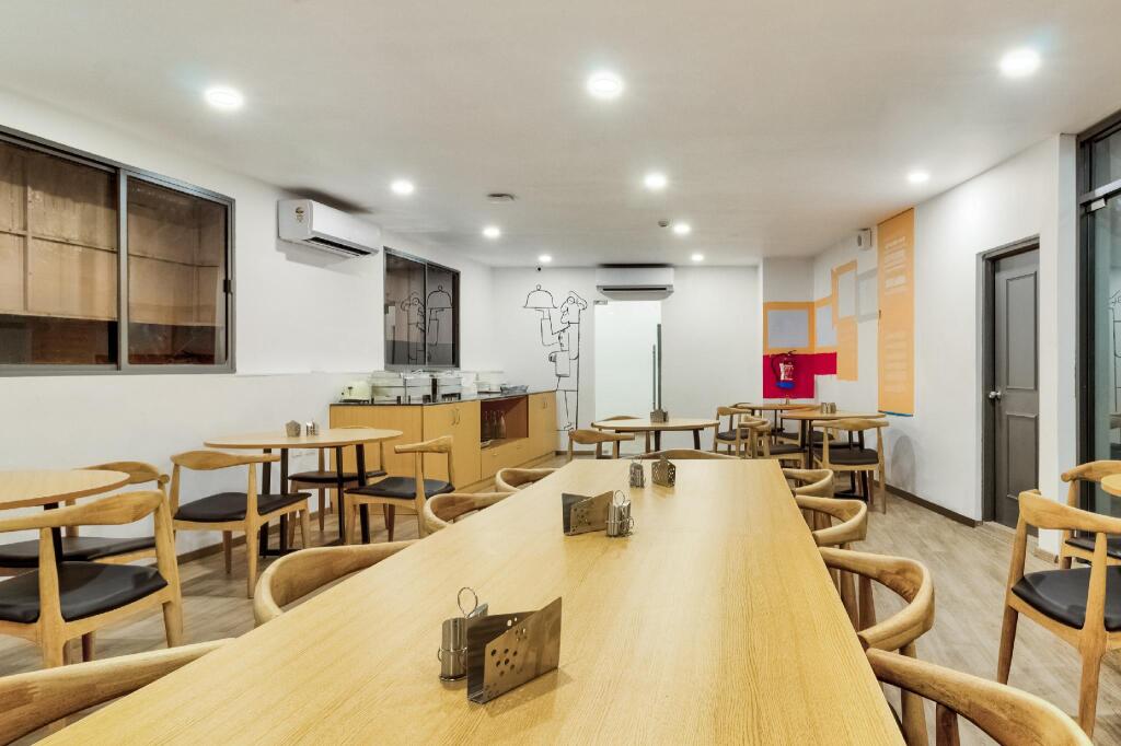Колката: Hotel Akash Ganga