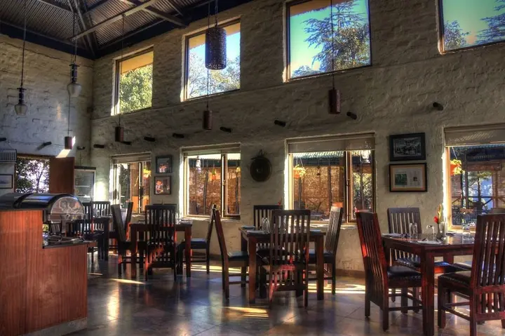 Куфри: Aamod Resort - Shoghi