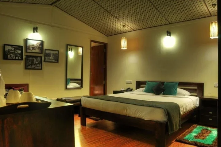 Куфри: Aamod Resort - Shoghi