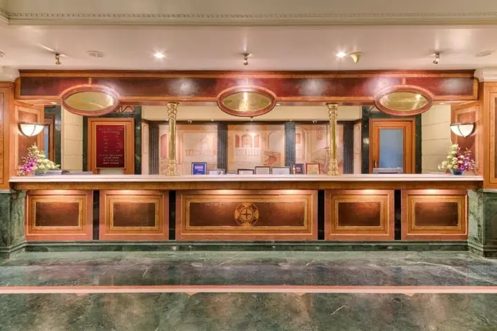 Виджаявада: Quality Hotel DV Manor