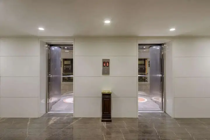 Виджаявада: Quality Hotel DV Manor