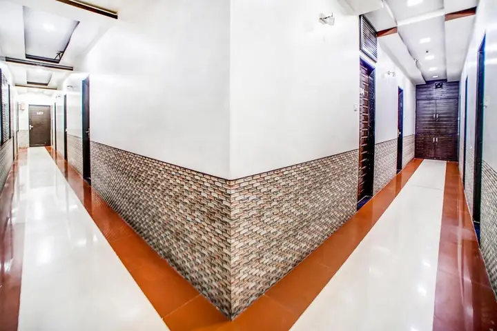 FabHotel Adore Palace — фото 1