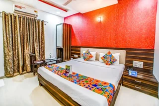 Мумбаи: FabHotel Adore Palace