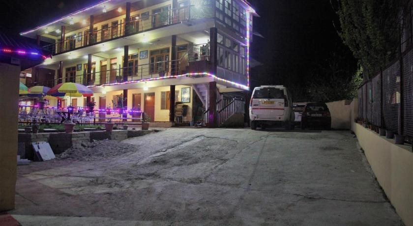 Манали: Hotel Chetna & Cottages