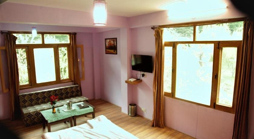 Манали: Hotel Chetna & Cottages