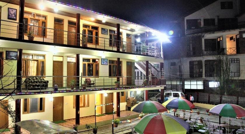 Манали: Hotel Chetna & Cottages