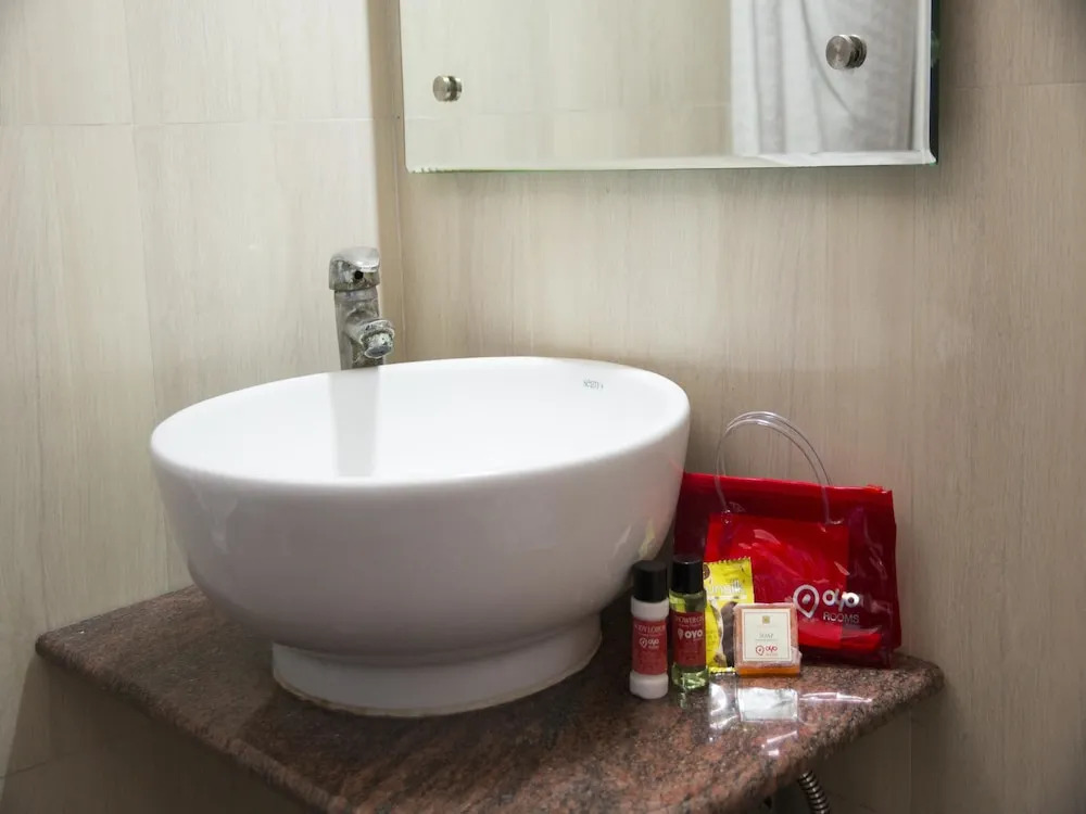 Тирупати: Hotel SLV Grand