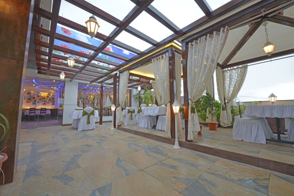 Аурангабад: Hotel J P International
