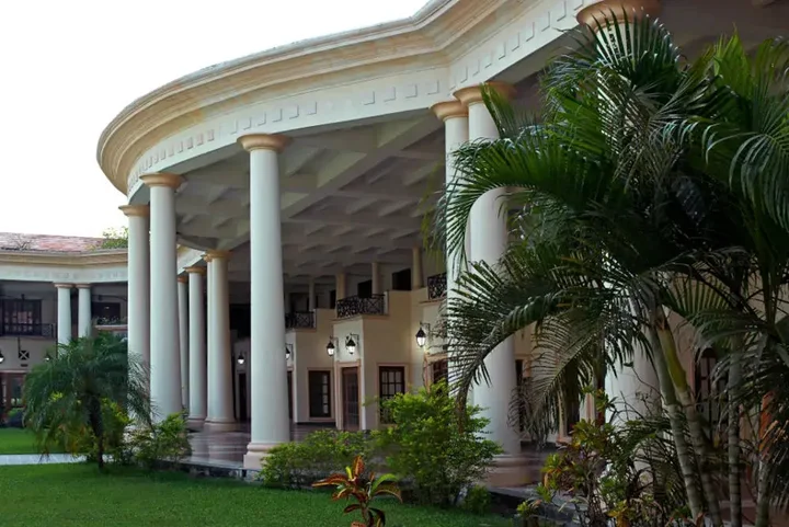 Ховрах: Lake Land Country Club Residency