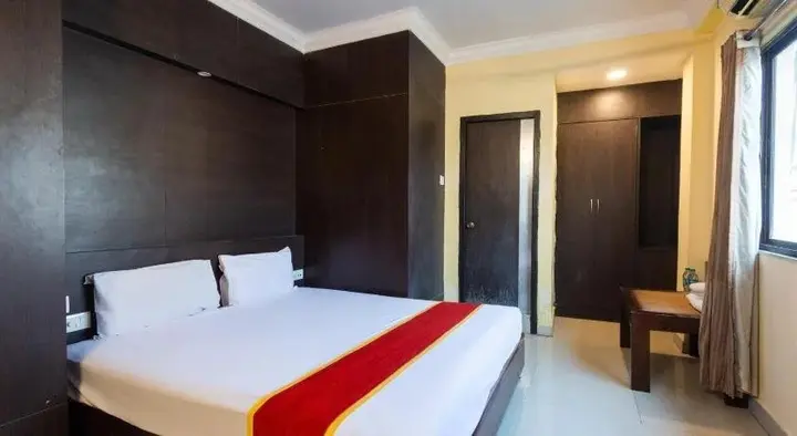 Ховрах: Lake Land Country Club Residency