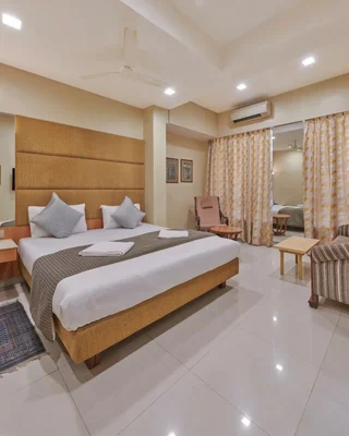 Мумбаи: Bentley Hotel Marine Drive