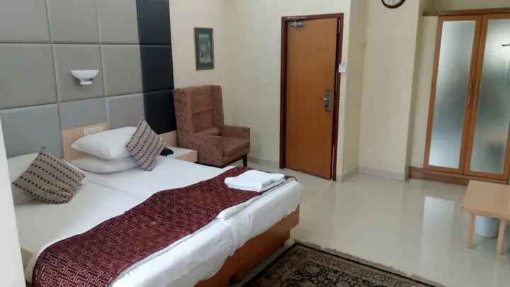 Мумбаи: Bentley Hotel Marine Drive